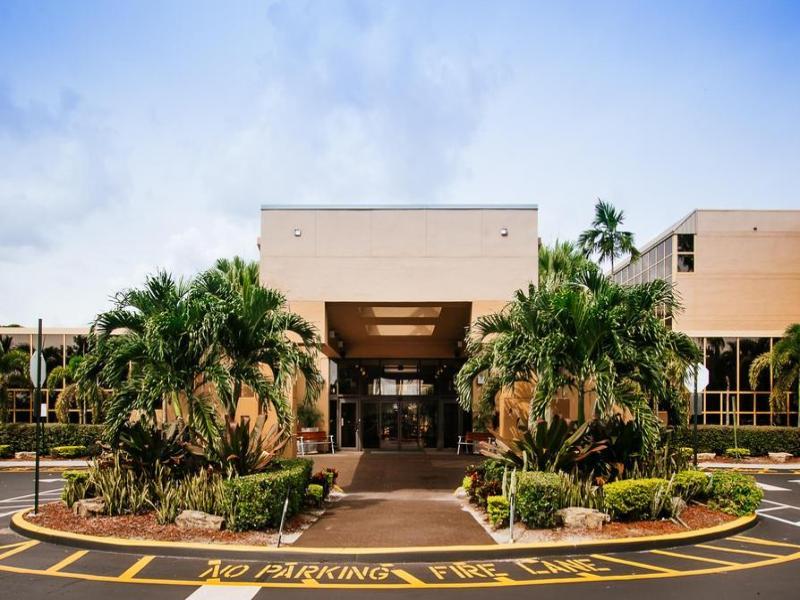 Sawgrass Grand Hotel And Suites Sports Complex 선라이즈 외부 사진