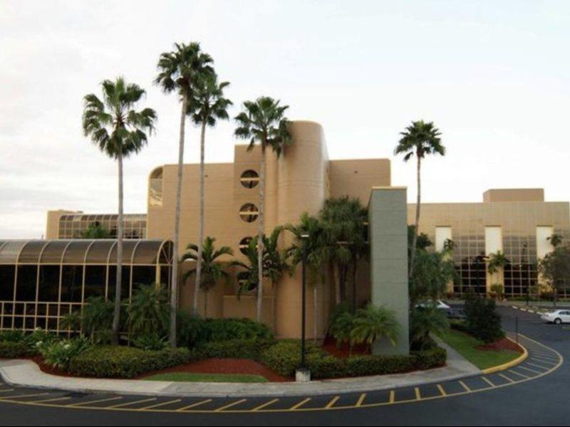 Sawgrass Grand Hotel And Suites Sports Complex 선라이즈 외부 사진