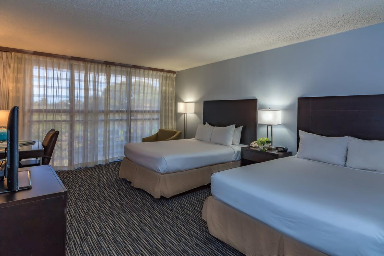 Sawgrass Grand Hotel And Suites Sports Complex 선라이즈 외부 사진
