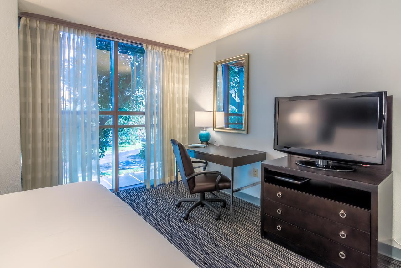 Sawgrass Grand Hotel And Suites Sports Complex 선라이즈 외부 사진