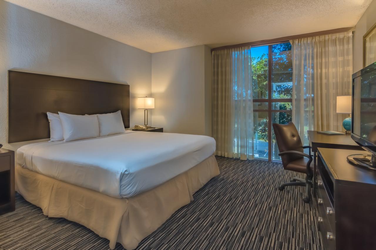 Sawgrass Grand Hotel And Suites Sports Complex 선라이즈 외부 사진