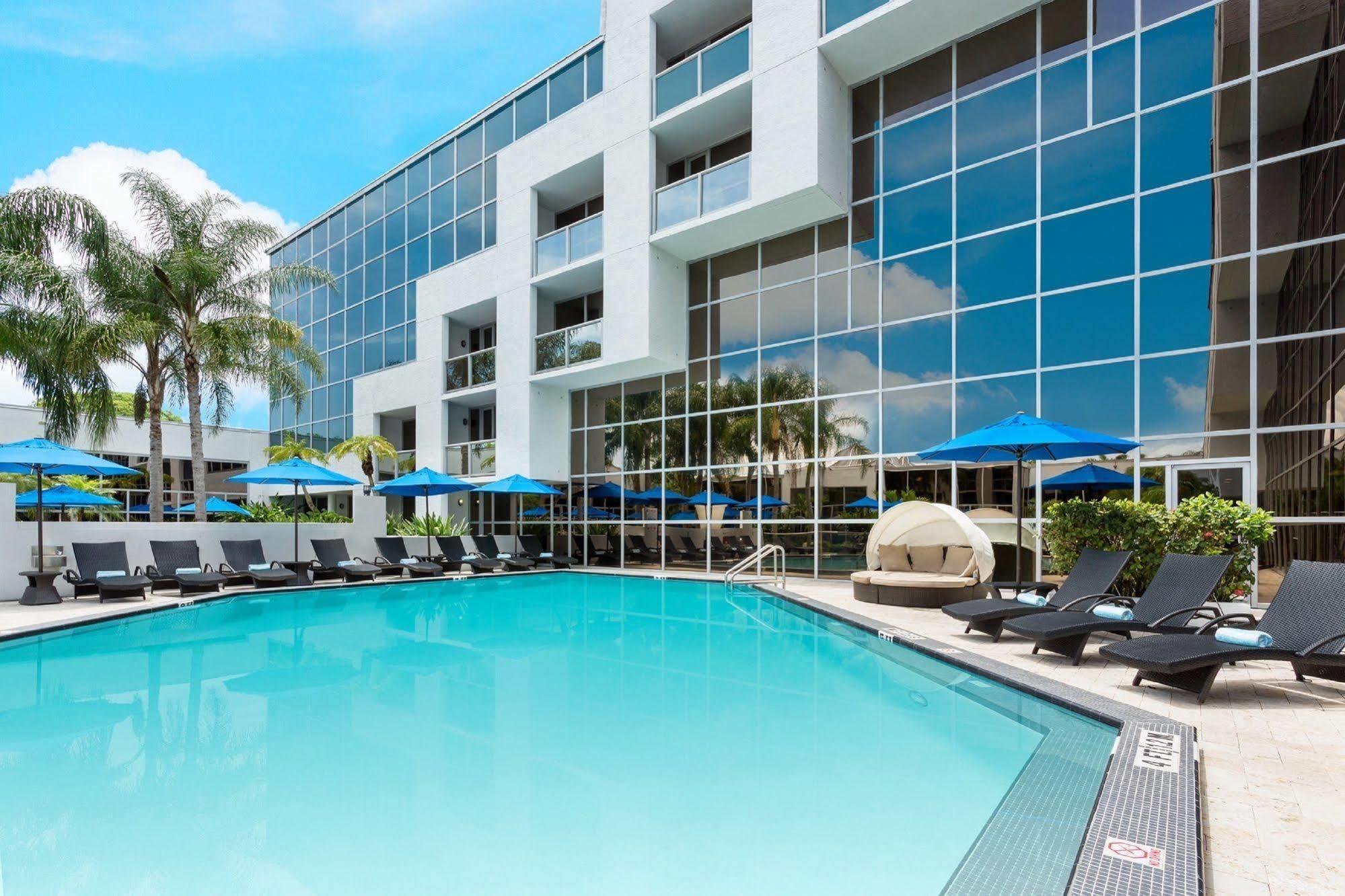 Sawgrass Grand Hotel And Suites Sports Complex 선라이즈 외부 사진