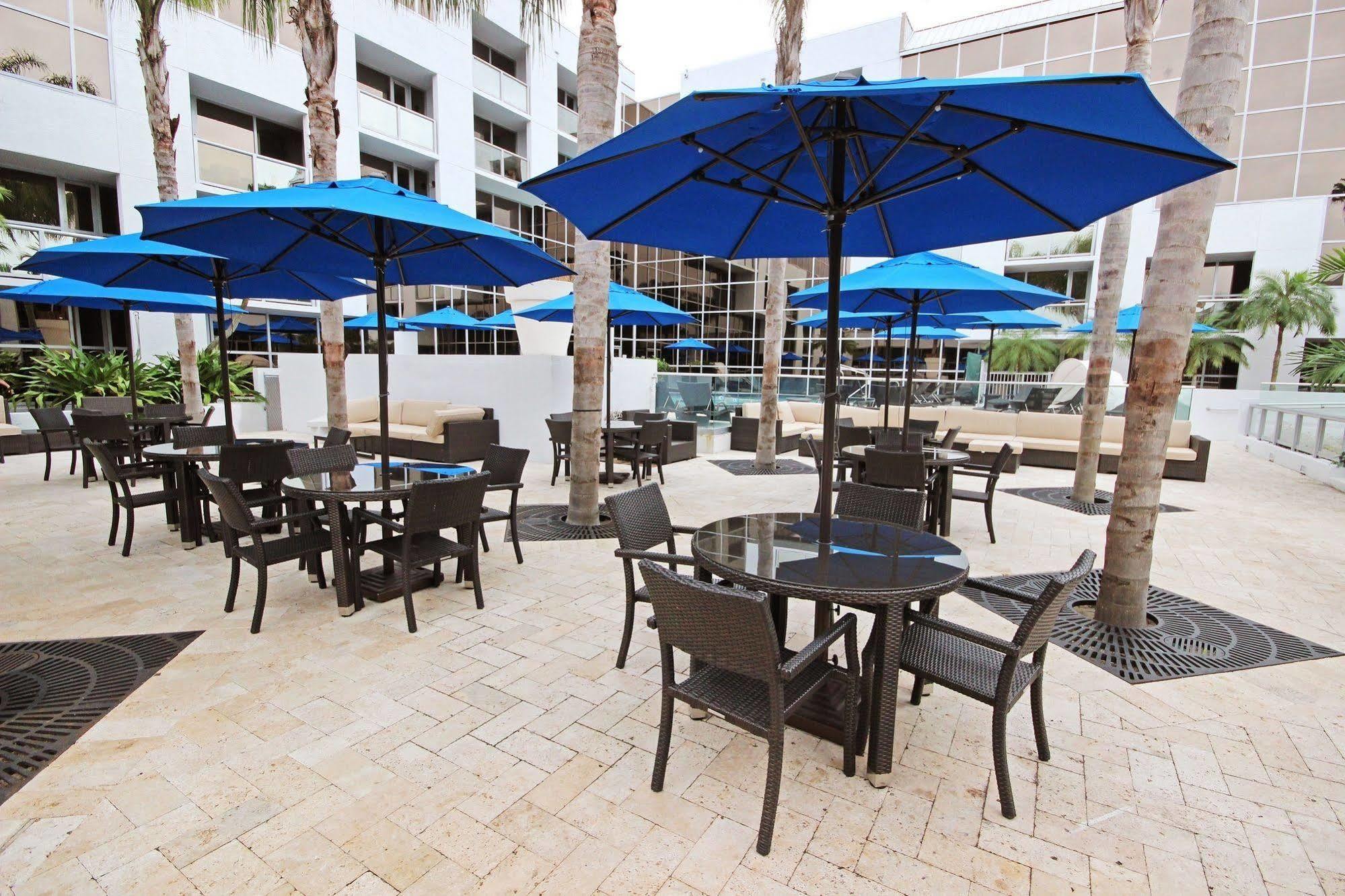 Sawgrass Grand Hotel And Suites Sports Complex 선라이즈 외부 사진